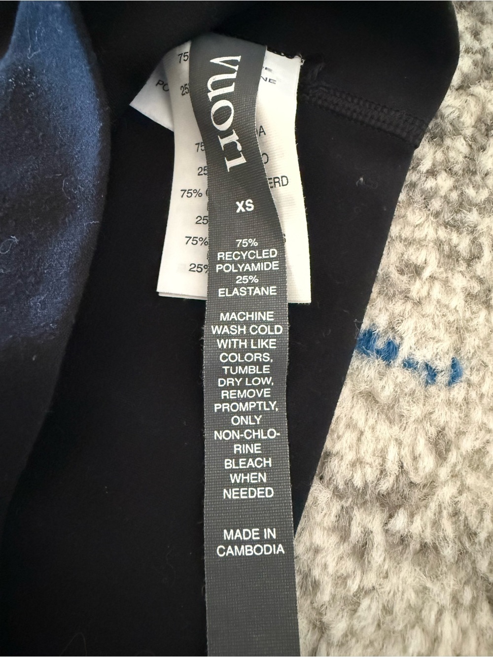 Vuori Black Boot Cut Flare Yoga Pants - Picture 2 of 6